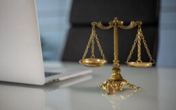 В Томске предложили урезать расходы на выплаты по судебным актам до 5‑7%