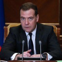 Медведев утвердил план развития нефтехимпрома России до 2030 года