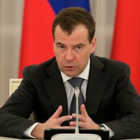 Медведев поручил реорганизовать «Почту России»